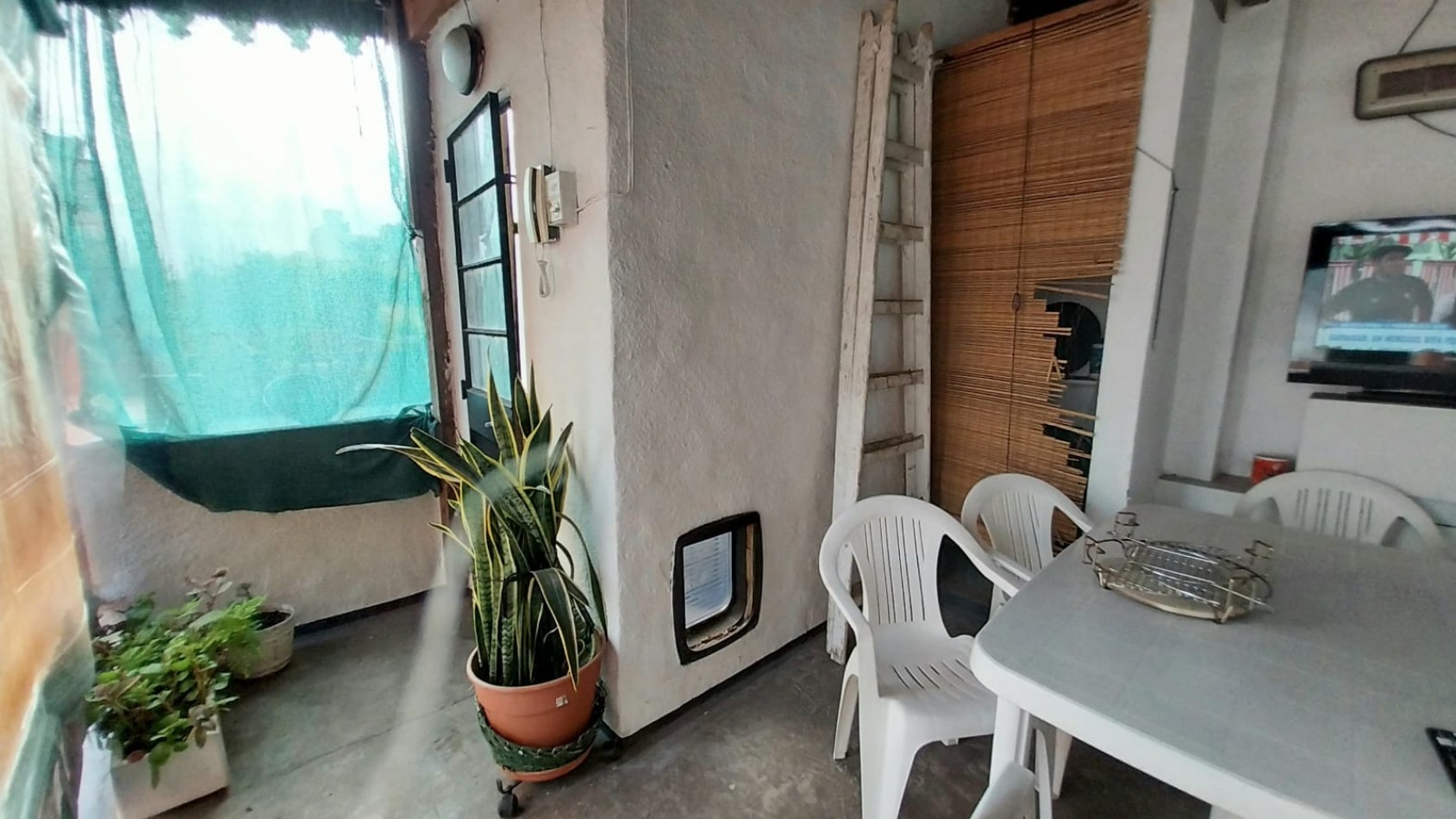 Ph de 6 ambientes con terraza s/expensas 