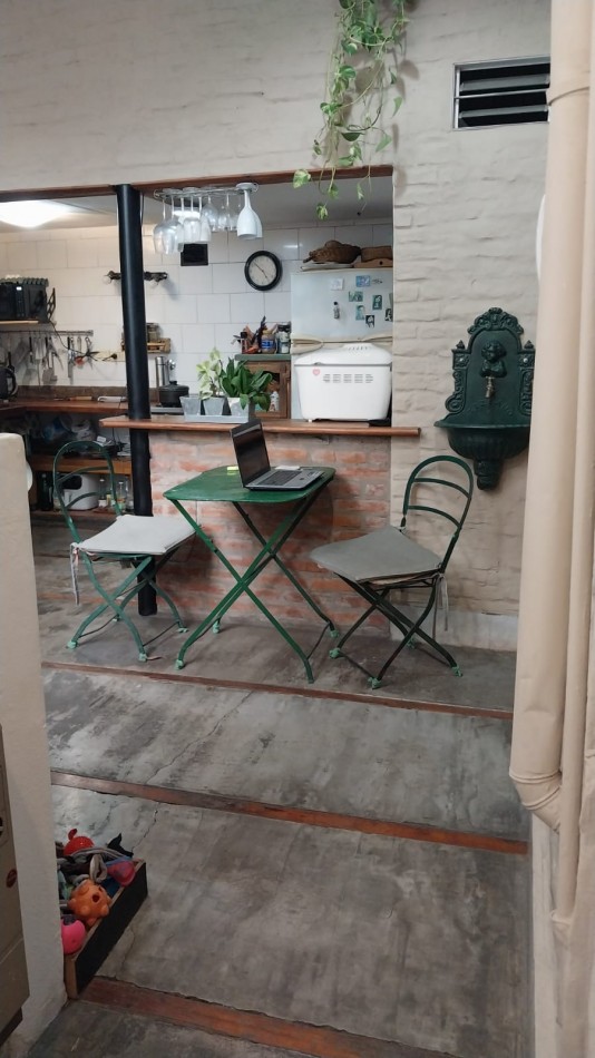 Ph de 6 ambientes con terraza s/expensas 