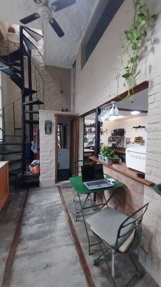 Ph de 6 ambientes con terraza s/expensas 